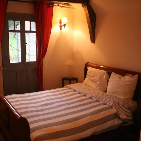 Hotellerie Du Chateau De Bellefille Holiday home